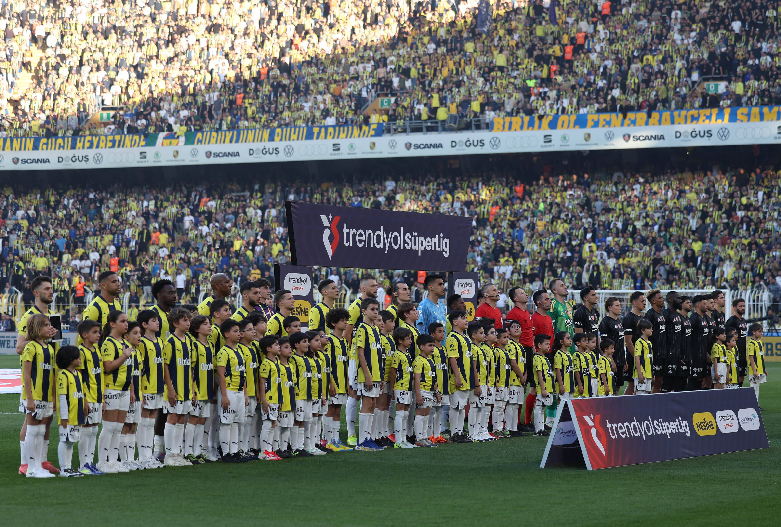 爱游戏体育-穆雷迎来十二赛季出色发挥，法国队观众热烈欢呼！赛场气氛高涨的简单介绍-爱游戏体育