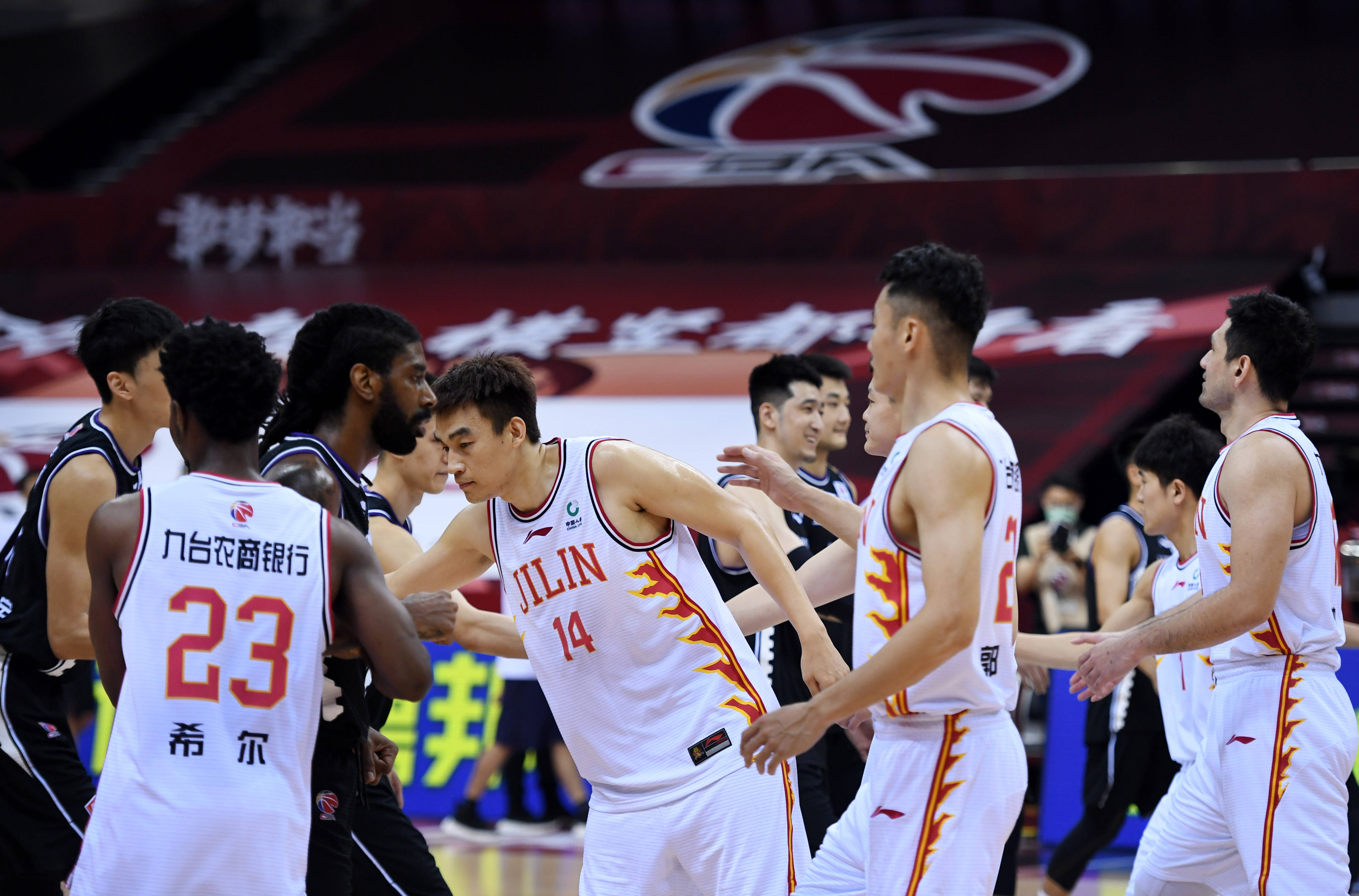 包含浙江稠州内部会议纪要流出：今夜扳平良机，CBA季后赛使命明确，医务组通报恢复的词条